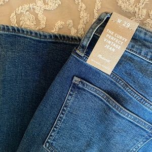 NWT Madewell The Curvy Perfect Vintage Jean 29